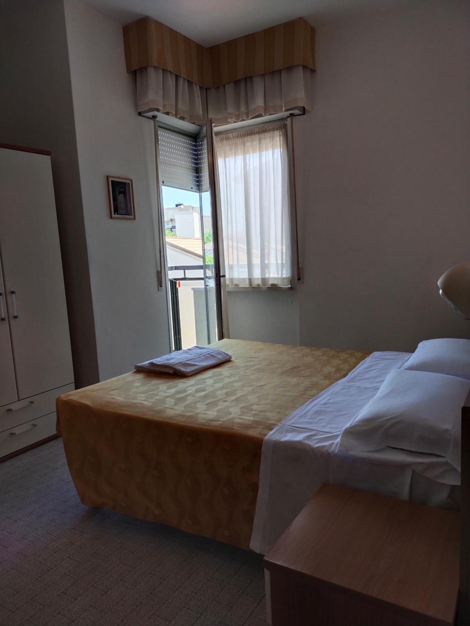 Hotel Goldene Rose ริมินี ภายนอก รูปภาพ